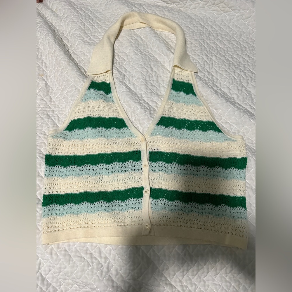 Knitted halter top/crop top